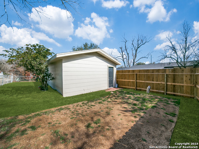 307 Tanglewood San Antonio TX 78216