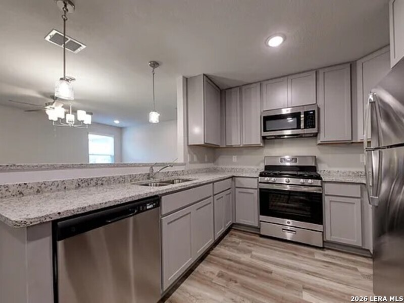172 Bonnie Bend San Antonio TX 78253