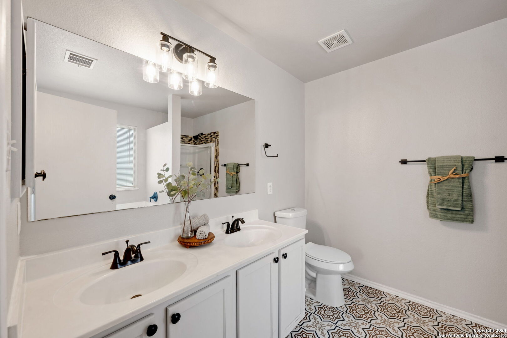 125 Pointe Loop Cibolo TX 78108