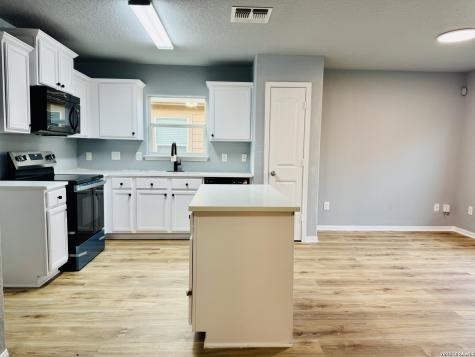 6223 Still Meadow San Antonio TX 78222