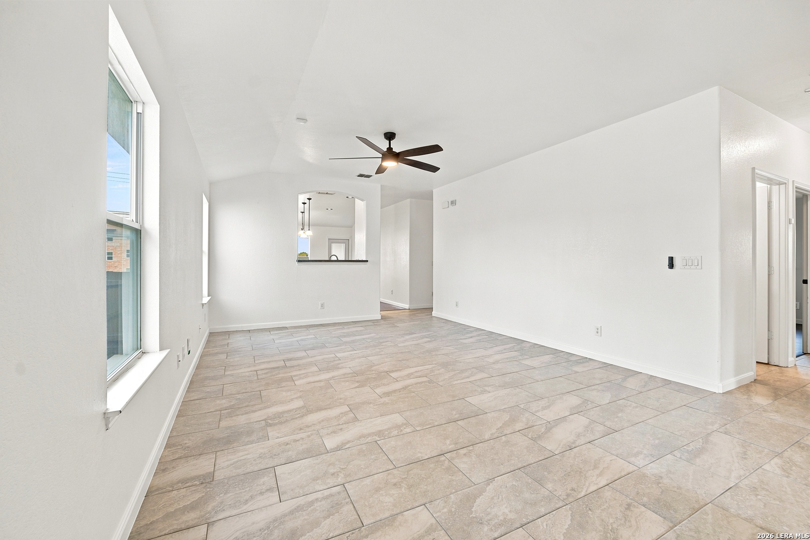 5107 Badland Beacon Converse TX 78109