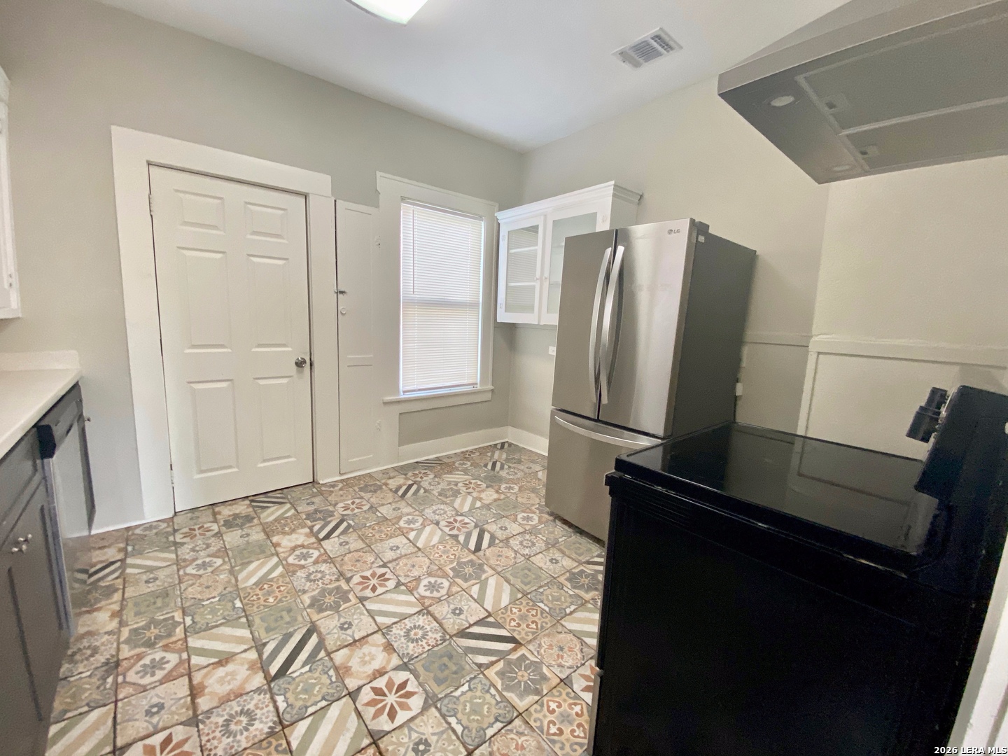 1047 E Highland Boulevard San Antonio TX 78210