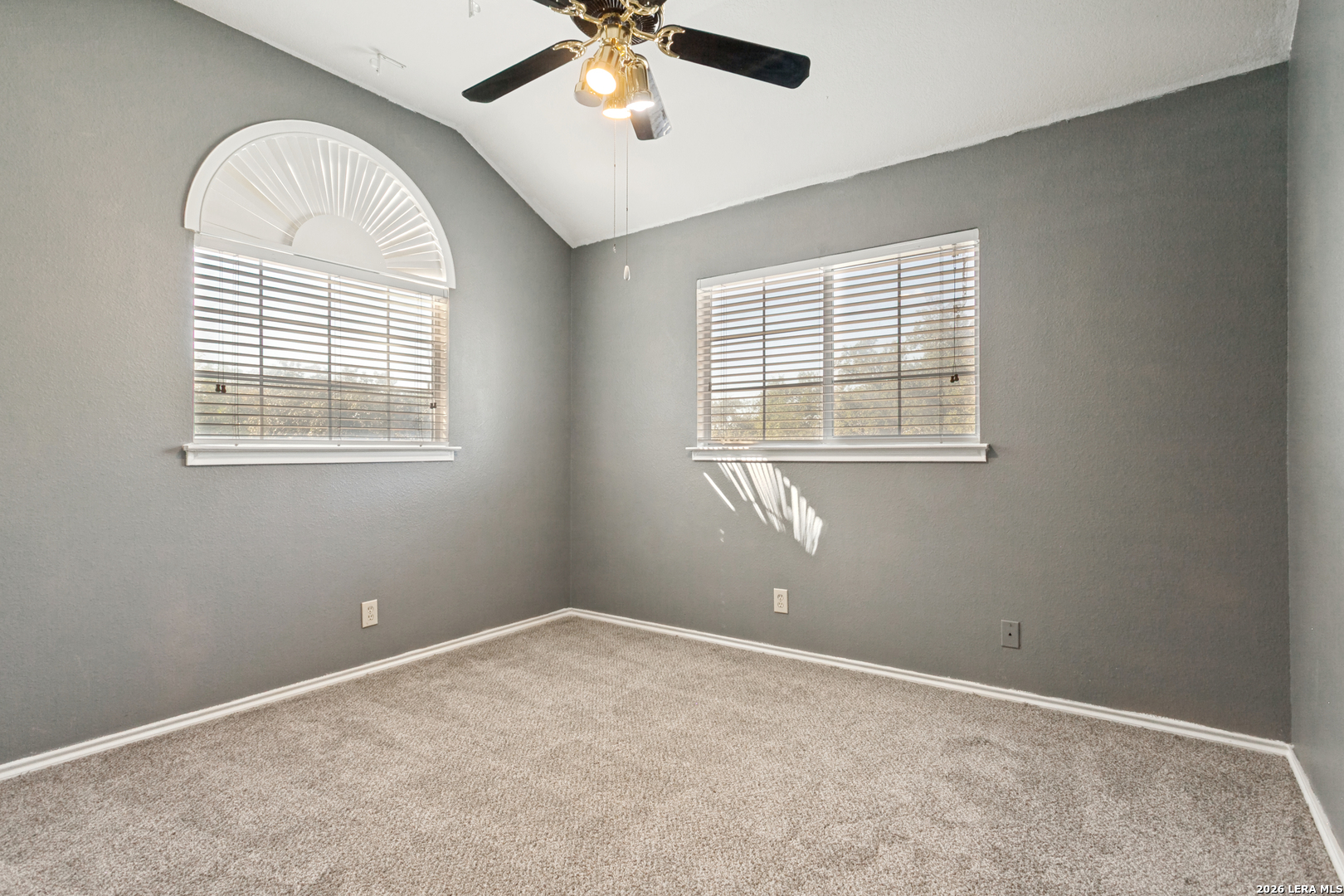 5803 Spring Crown San Antonio TX 78247
