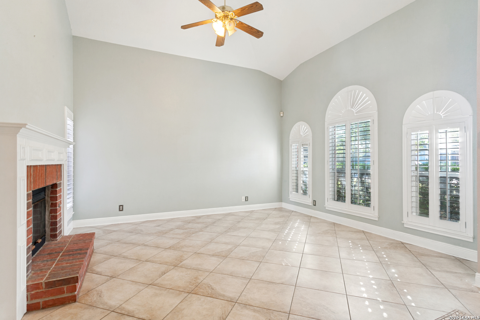 5803 Spring Crown San Antonio TX 78247