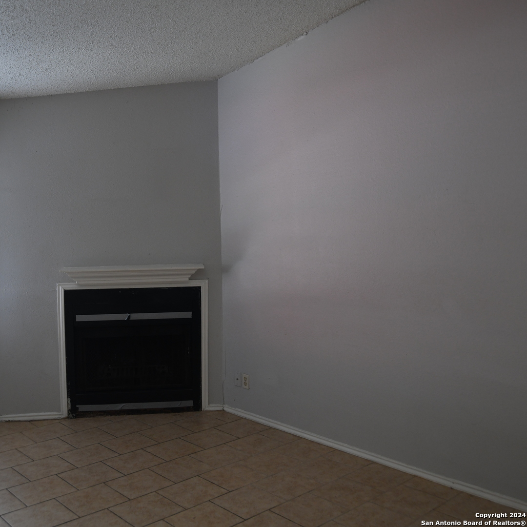 5609 Lochmoor San Antonio TX 78244