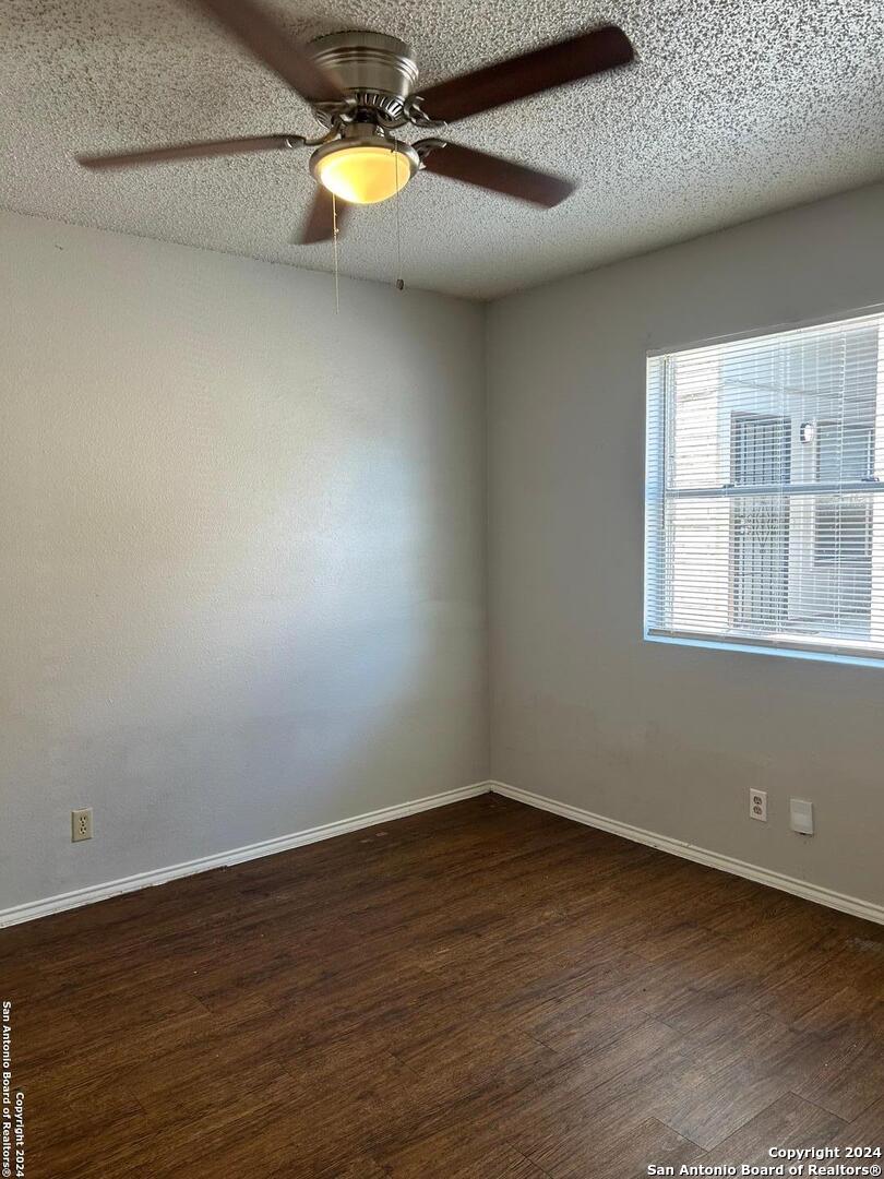 5609 Lochmoor San Antonio TX 78244