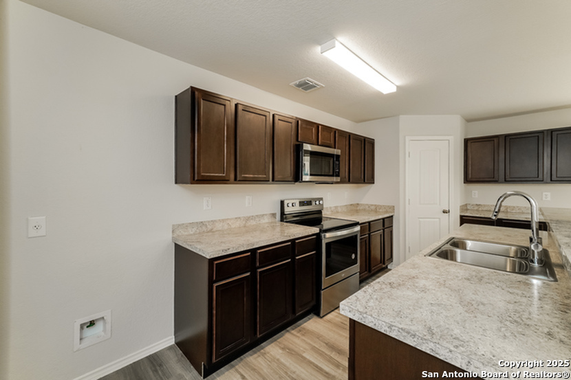 5218 Jade Crossing San Antonio TX 78223