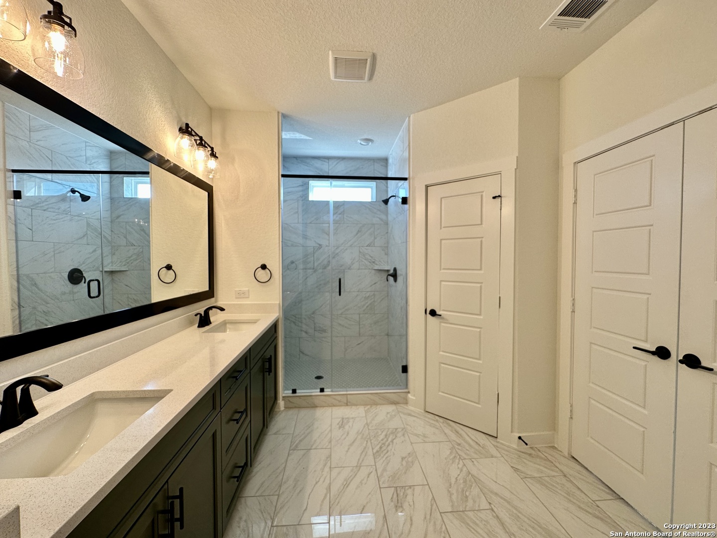5843 Whitby Road San Antonio TX 78240