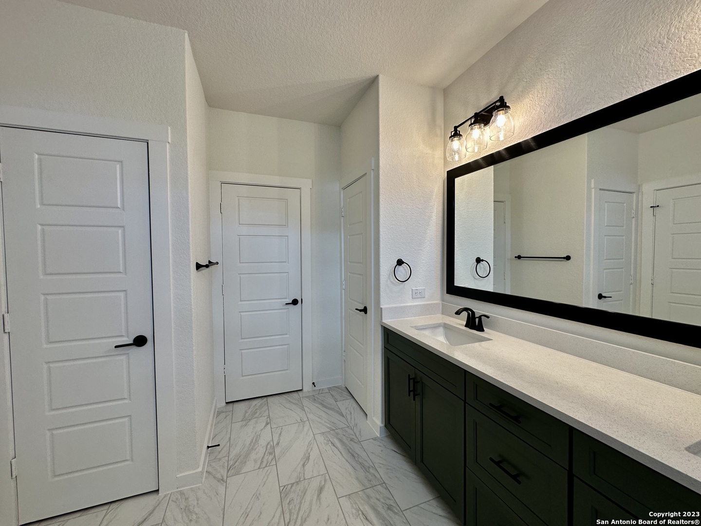 5843 Whitby Road San Antonio TX 78240