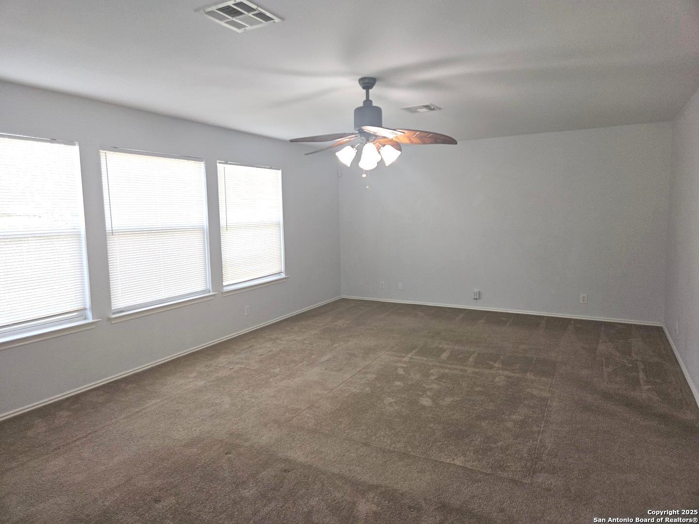 323 Hollow Trail San Antonio TX 78253