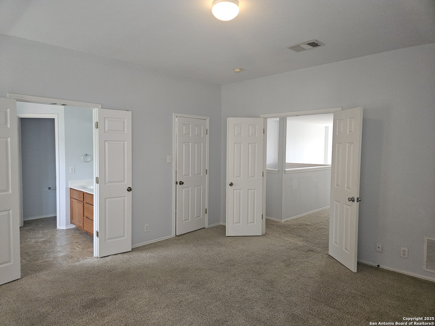 323 Hollow Trail San Antonio TX 78253