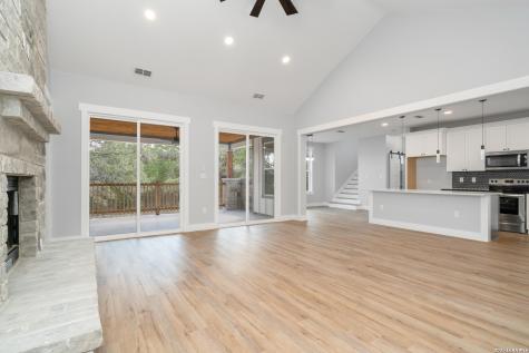 11608 Oak Country Helotes TX 78023