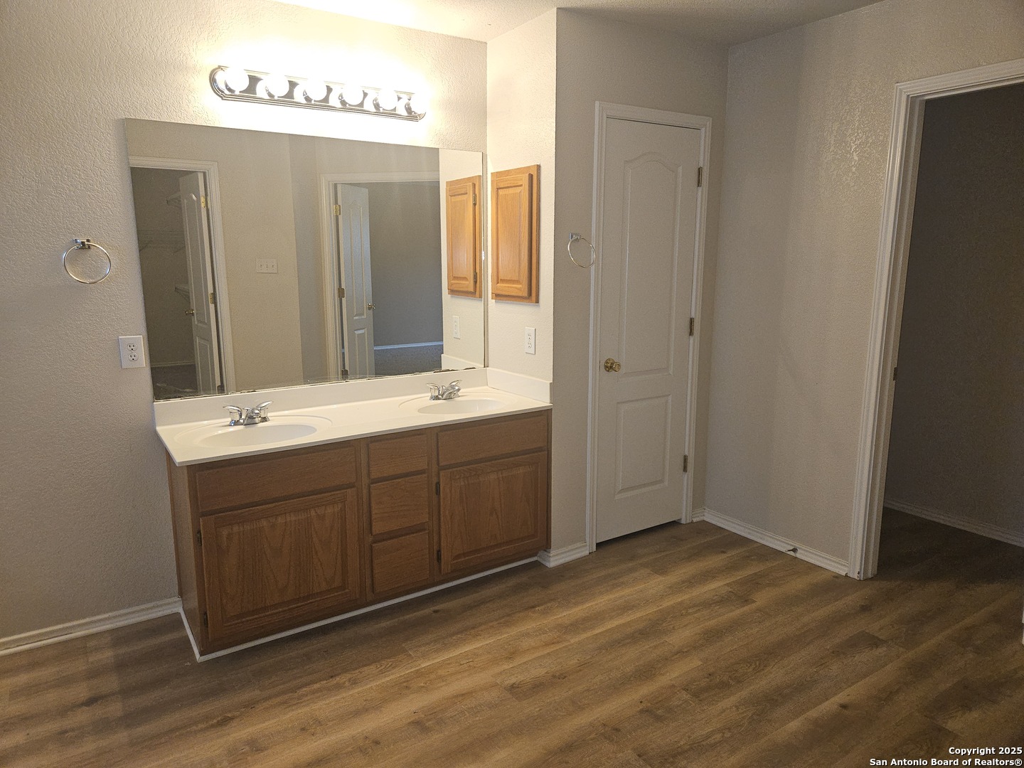 10602 Fairlong San Antonio TX 78254