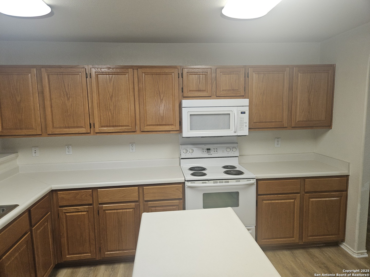 10602 Fairlong San Antonio TX 78254