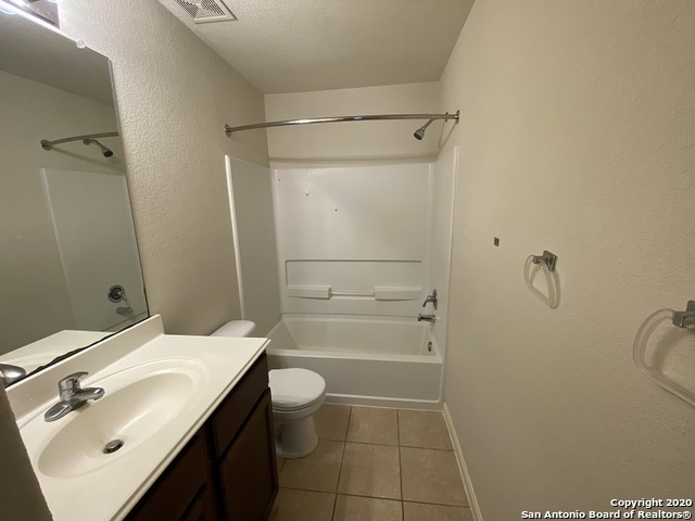 6119 Luckey Run San Antonio TX 78252