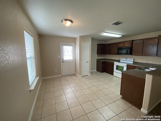 6119 Luckey Run San Antonio TX 78252