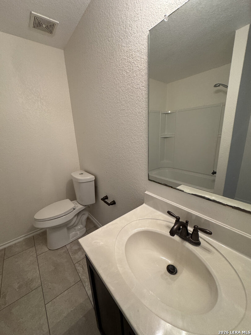 9022 Walking Creek San Antonio TX 78254