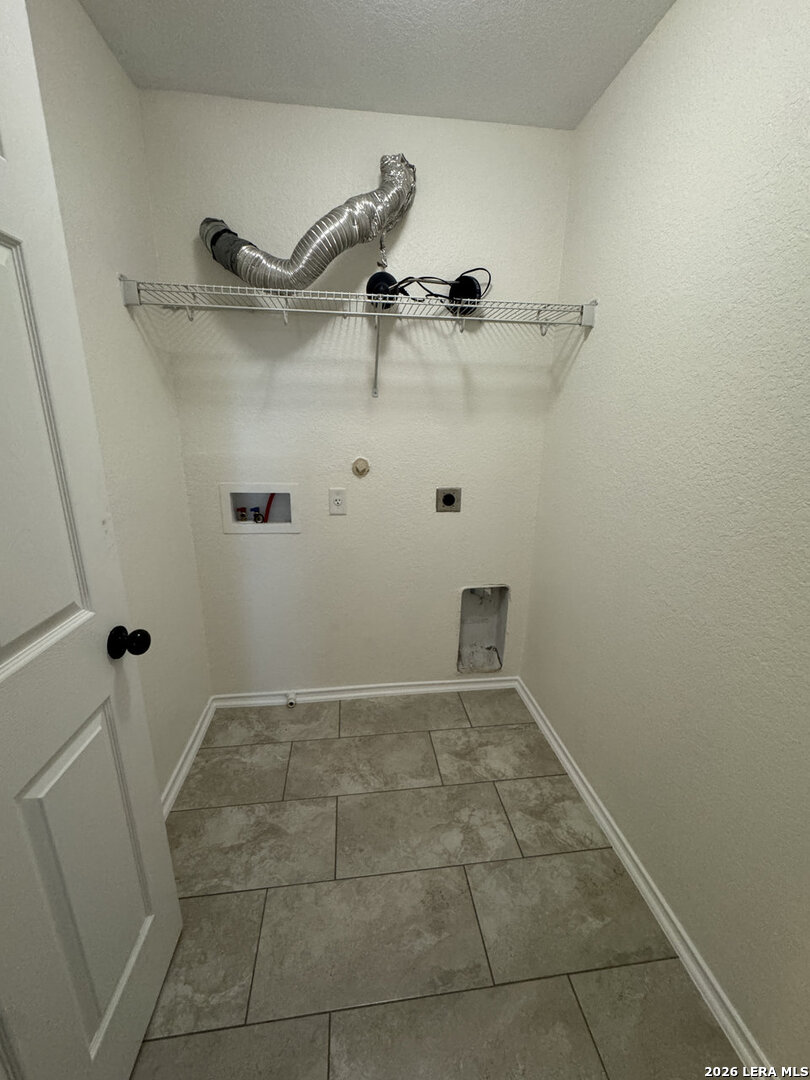 9022 Walking Creek San Antonio TX 78254
