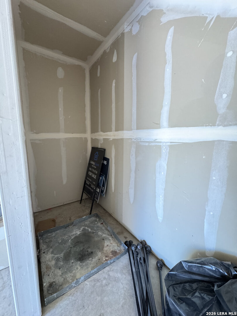 9022 Walking Creek San Antonio TX 78254