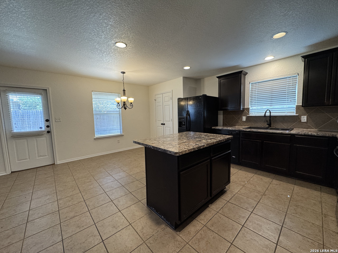 9022 Walking Creek San Antonio TX 78254