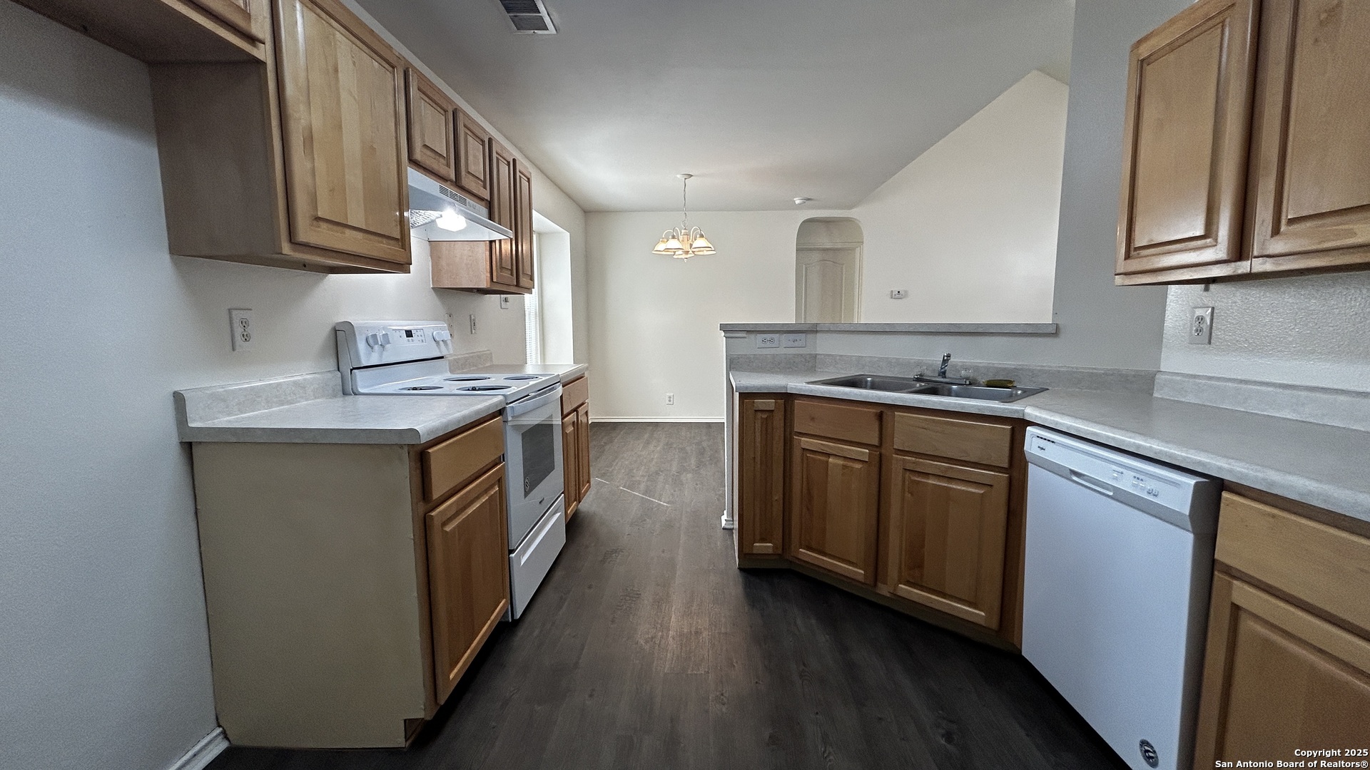 19 Coastal Lane San Antonio TX 78240