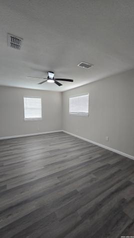 4811 Village View San Antonio TX 78218