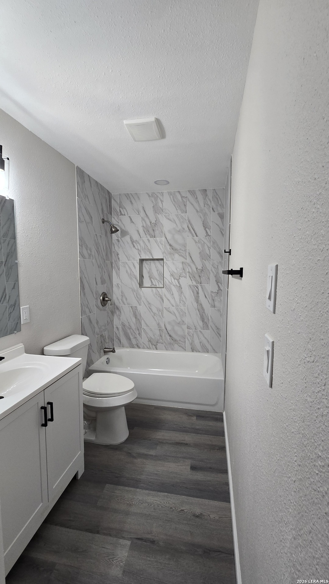 4811 Village View San Antonio TX 78218