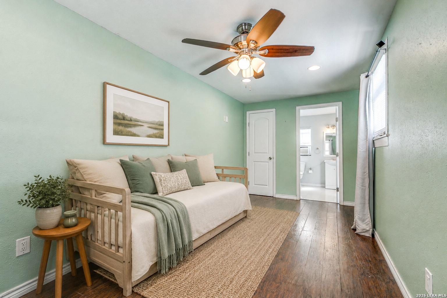 1714 W Summit San Antonio TX 78201