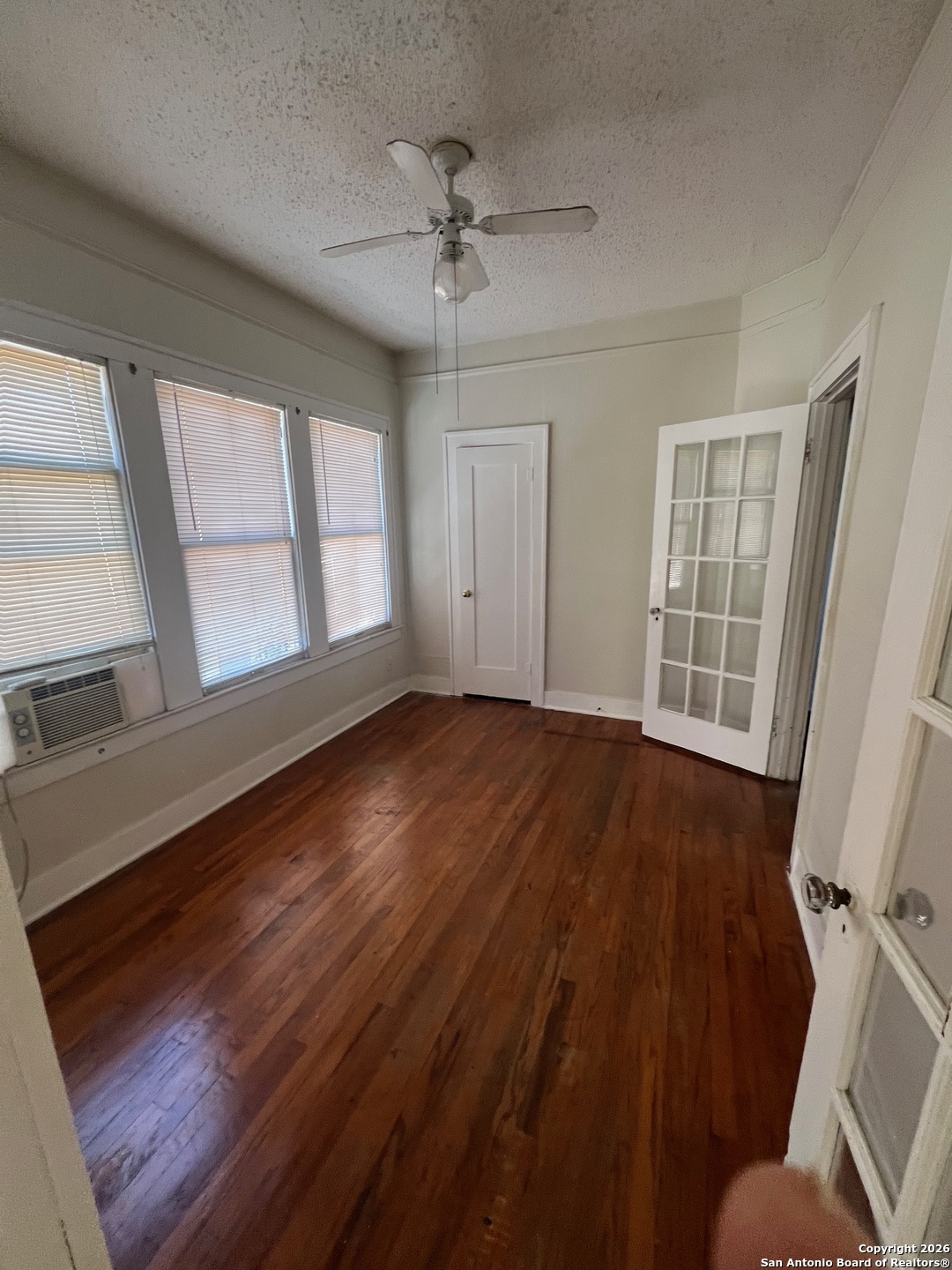 1923 W Kings Highway San Antonio TX 78201