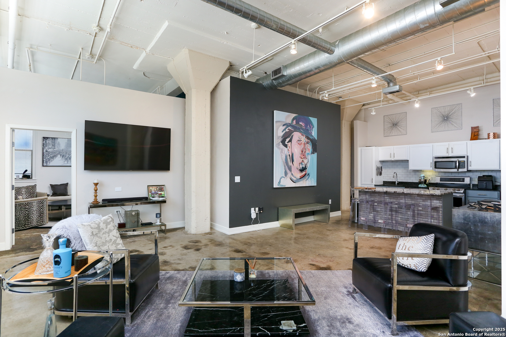 1401 S Flores San Antonio TX 78204