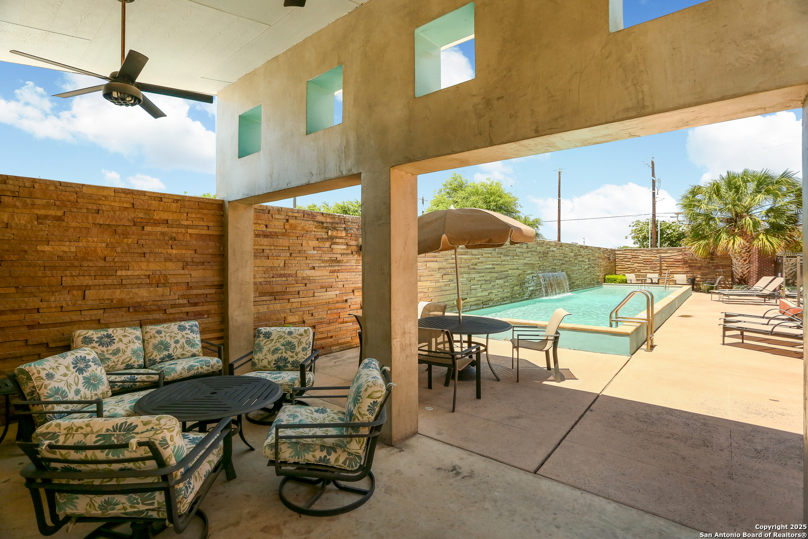 1401 S Flores San Antonio TX 78204