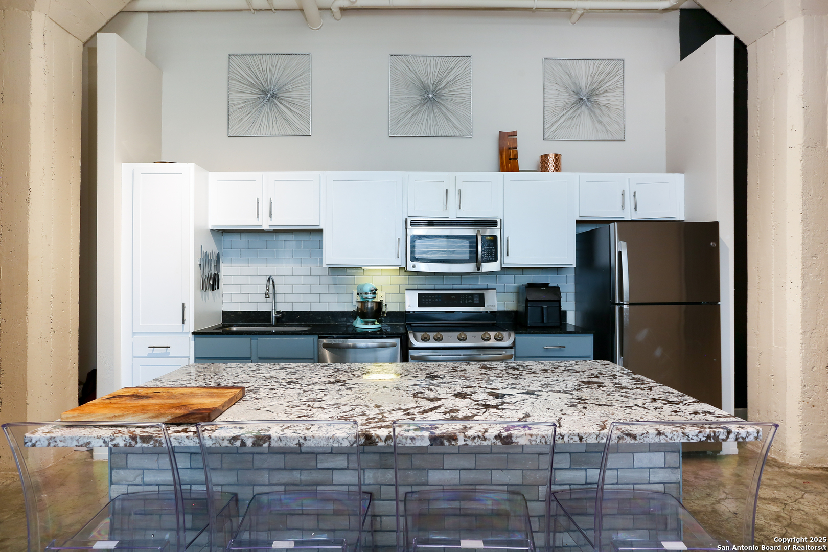 1401 S Flores San Antonio TX 78204