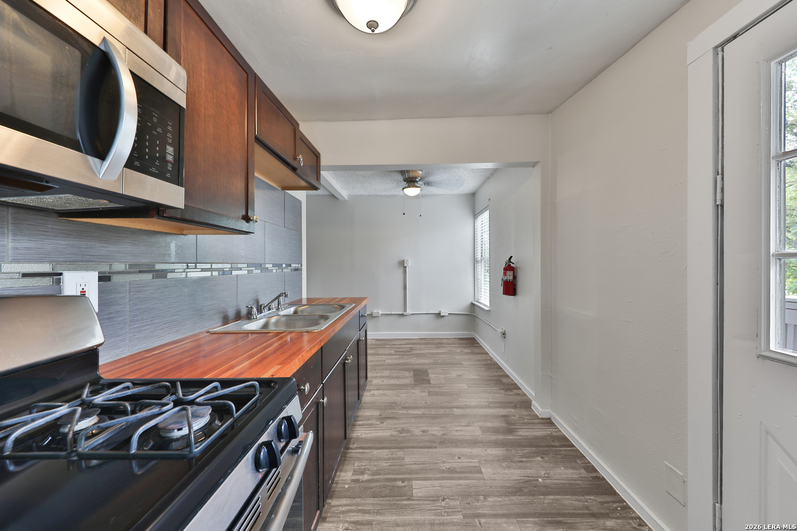 827 W Rosewood Ave Apt #5 San Antonio TX 78212