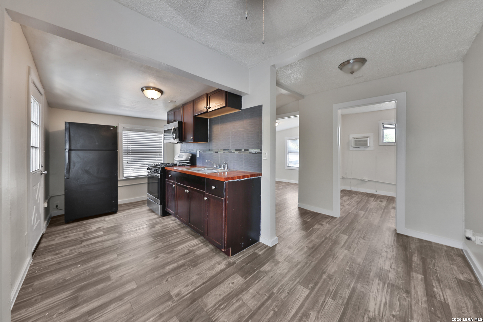 827 W Rosewood Ave Apt #5 San Antonio TX 78212