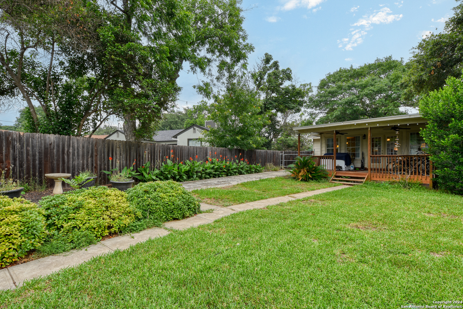 935 Vanderhoeven Drive San Antonio TX 78209