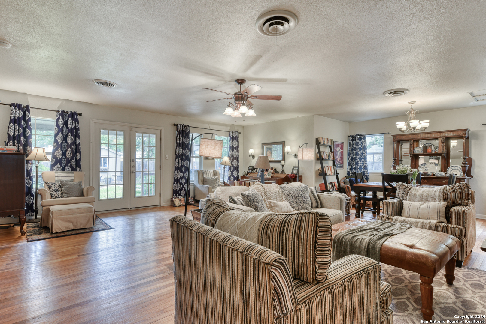 935 Vanderhoeven Drive San Antonio TX 78209
