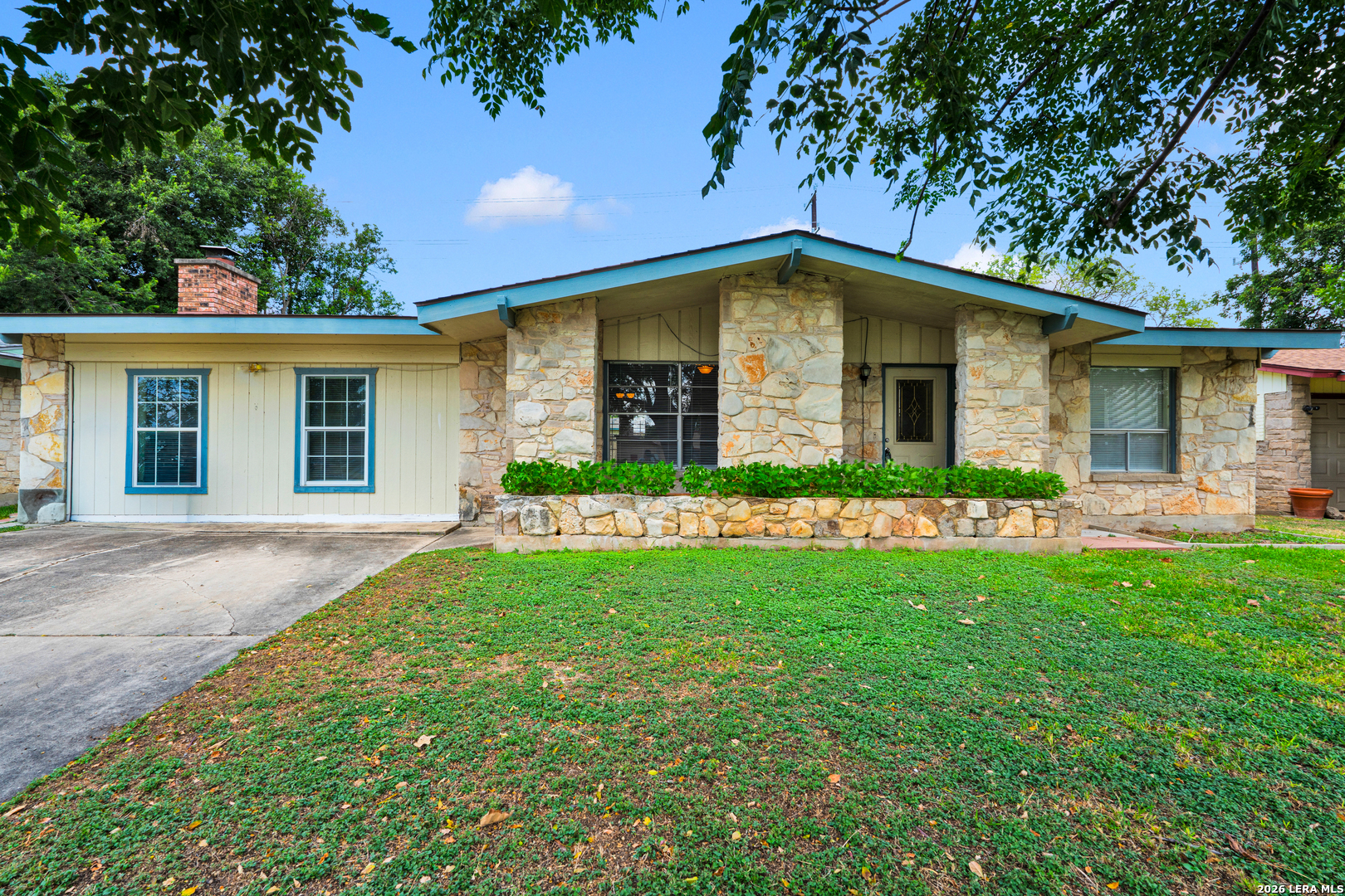 417 E Lindbergh Boulevard Universal City TX 78148