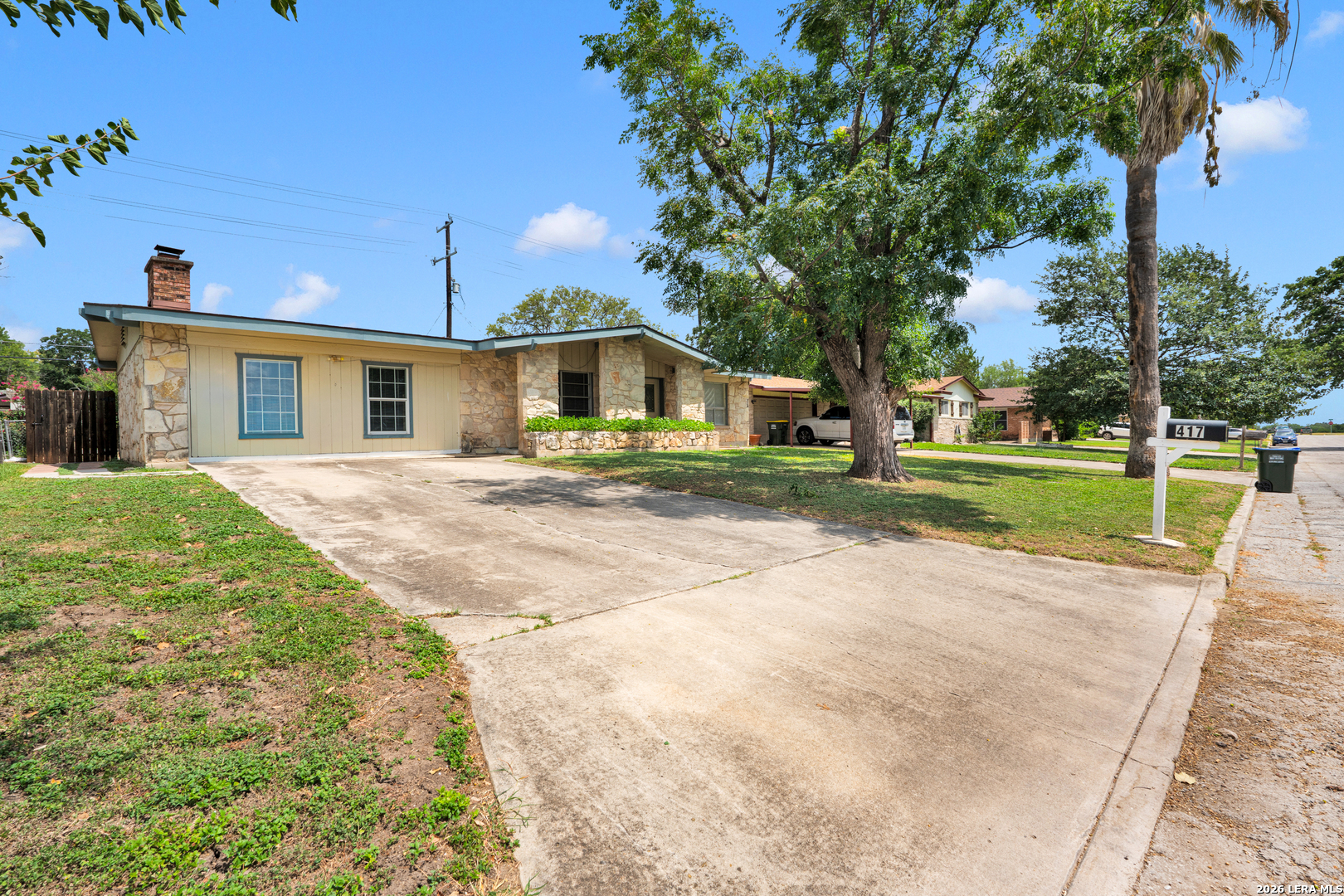 417 E Lindbergh Boulevard Universal City TX 78148