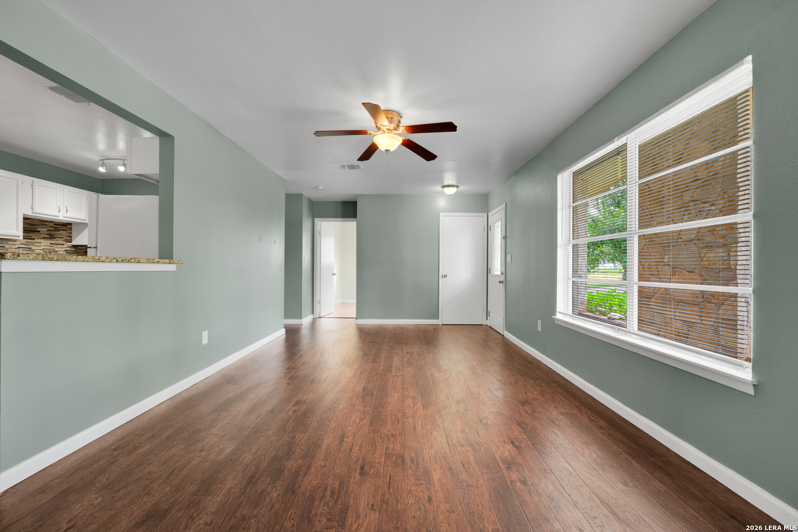 417 E Lindbergh Boulevard Universal City TX 78148