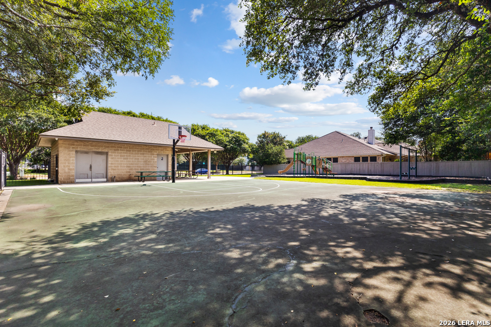2538 Somerall San Antonio TX 78248
