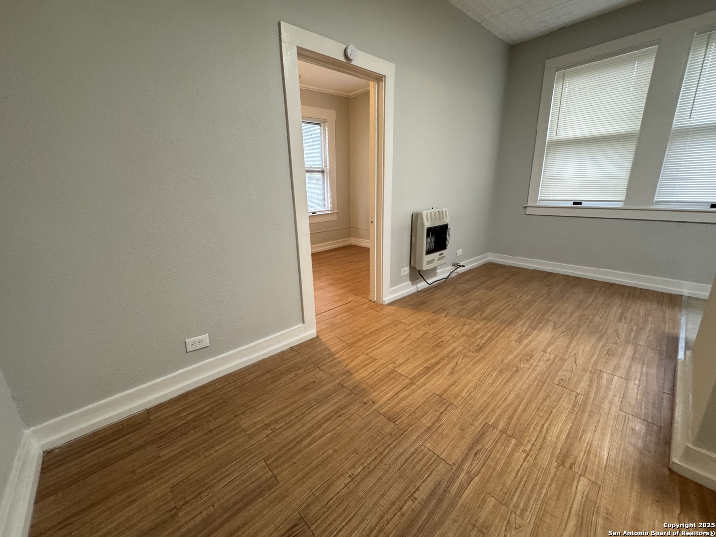 407 E Locust San Antonio TX 78212