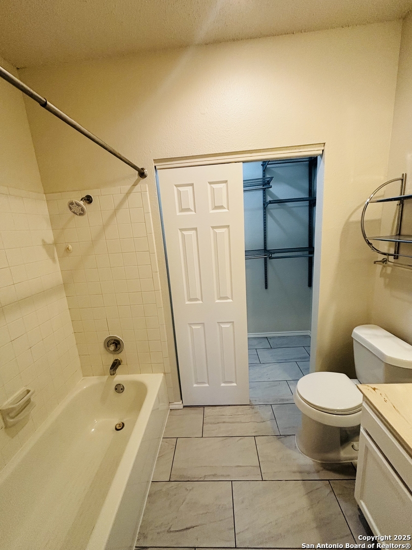 3415 Ridge Smoke San Antonio TX 78247