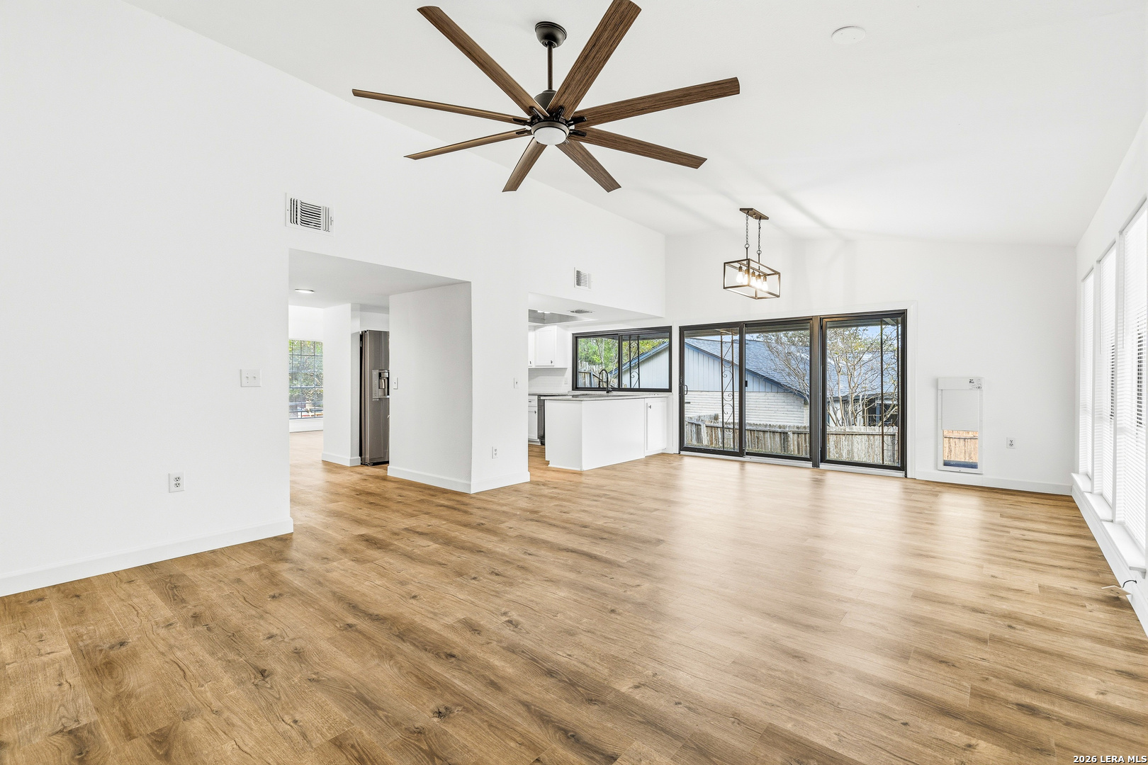 13519 Brinwood Universal City TX 78148