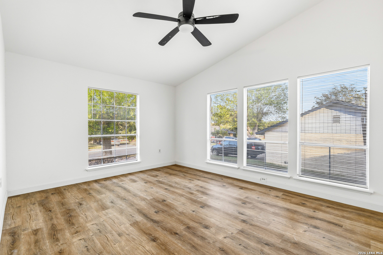 13519 Brinwood Universal City TX 78148