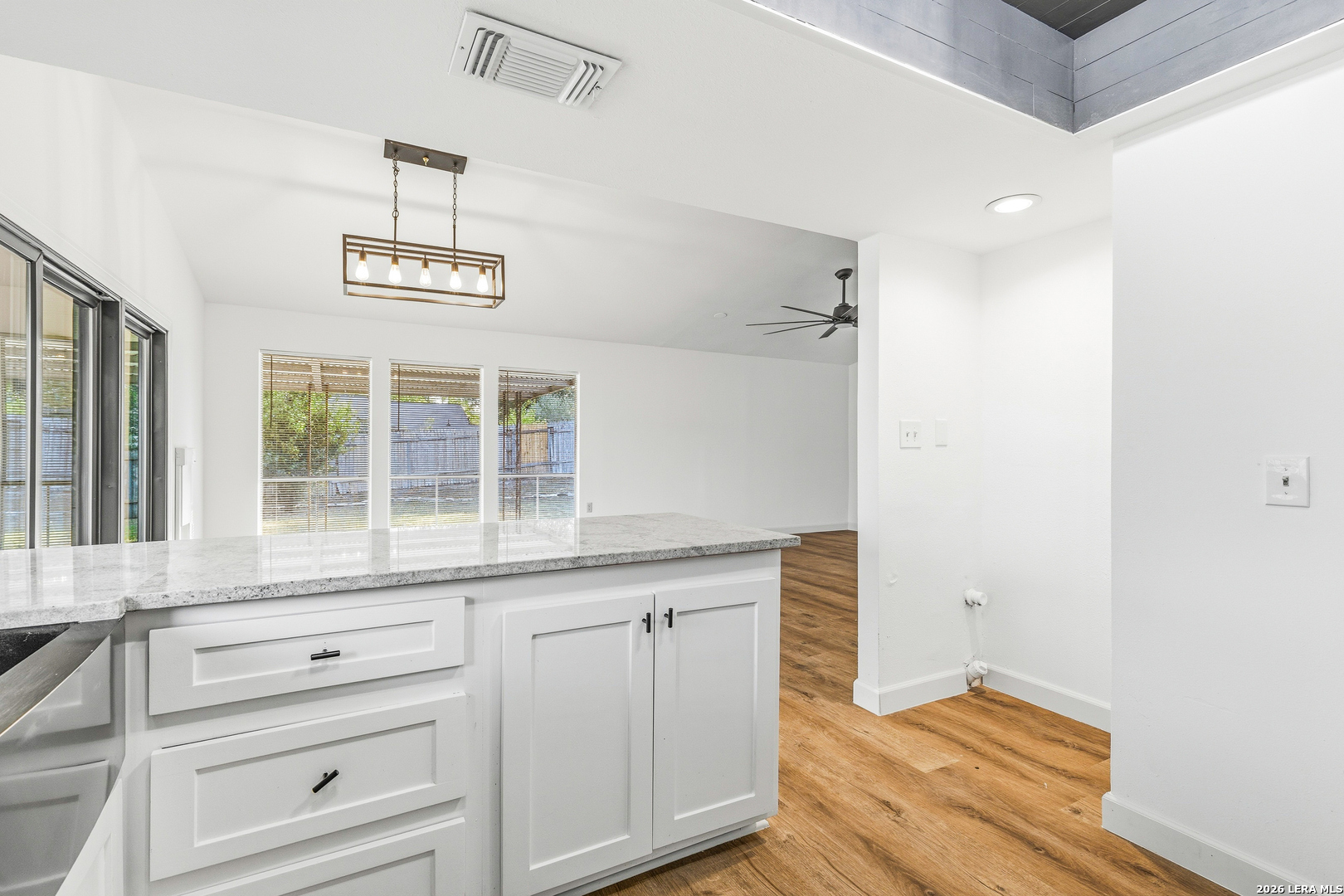 13519 Brinwood Universal City TX 78148