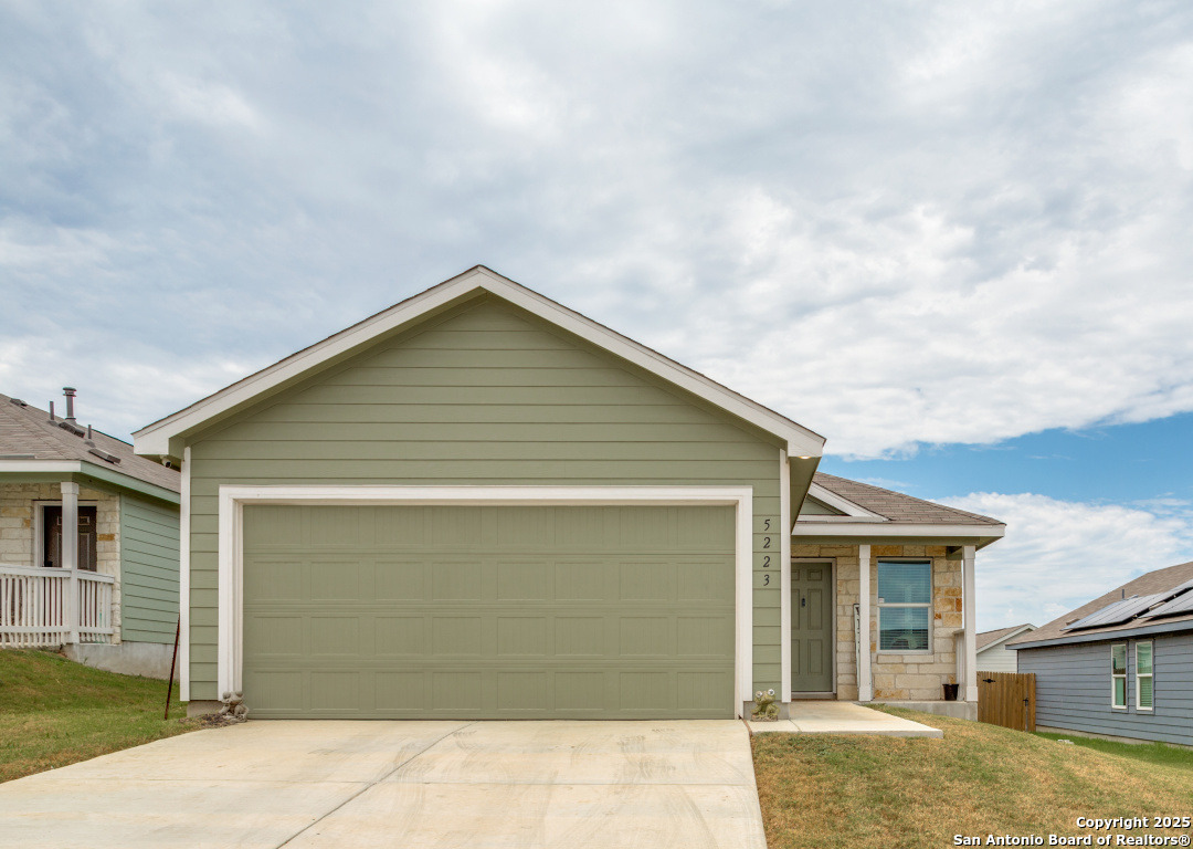 5223 Hornbeck Heights Converse TX 78109