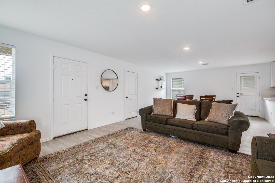 5223 Hornbeck Heights Converse TX 78109