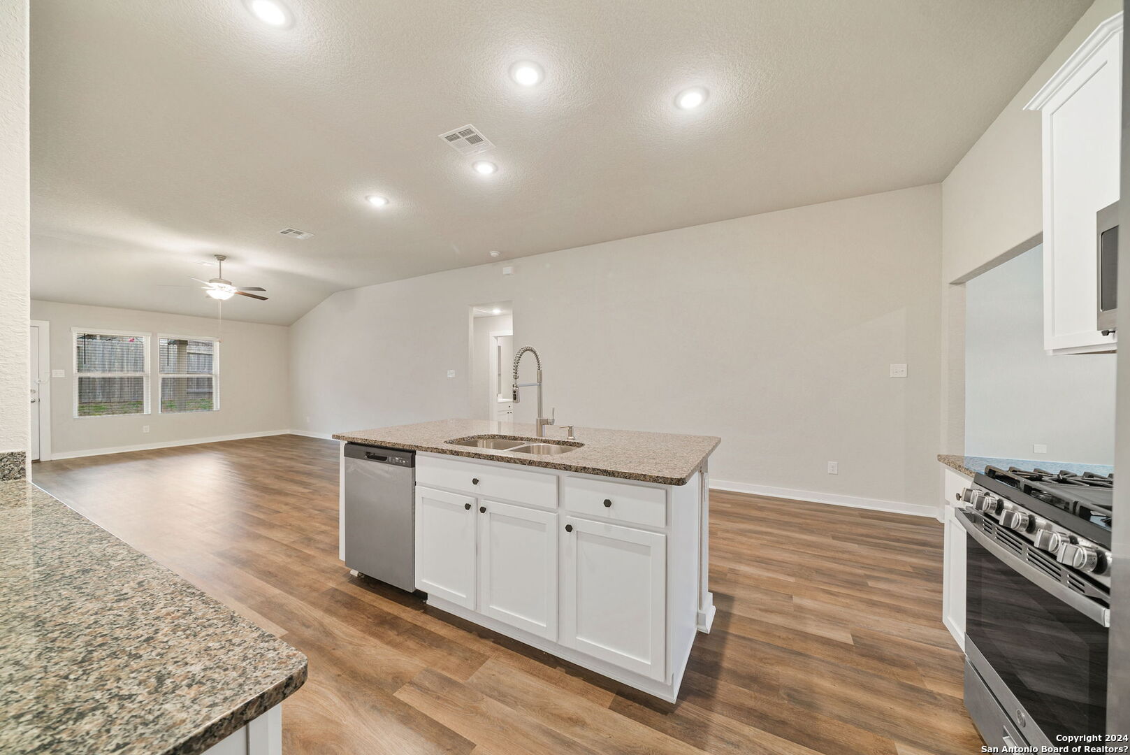 6106 Rio Piedra Drive San Antonio TX 78247