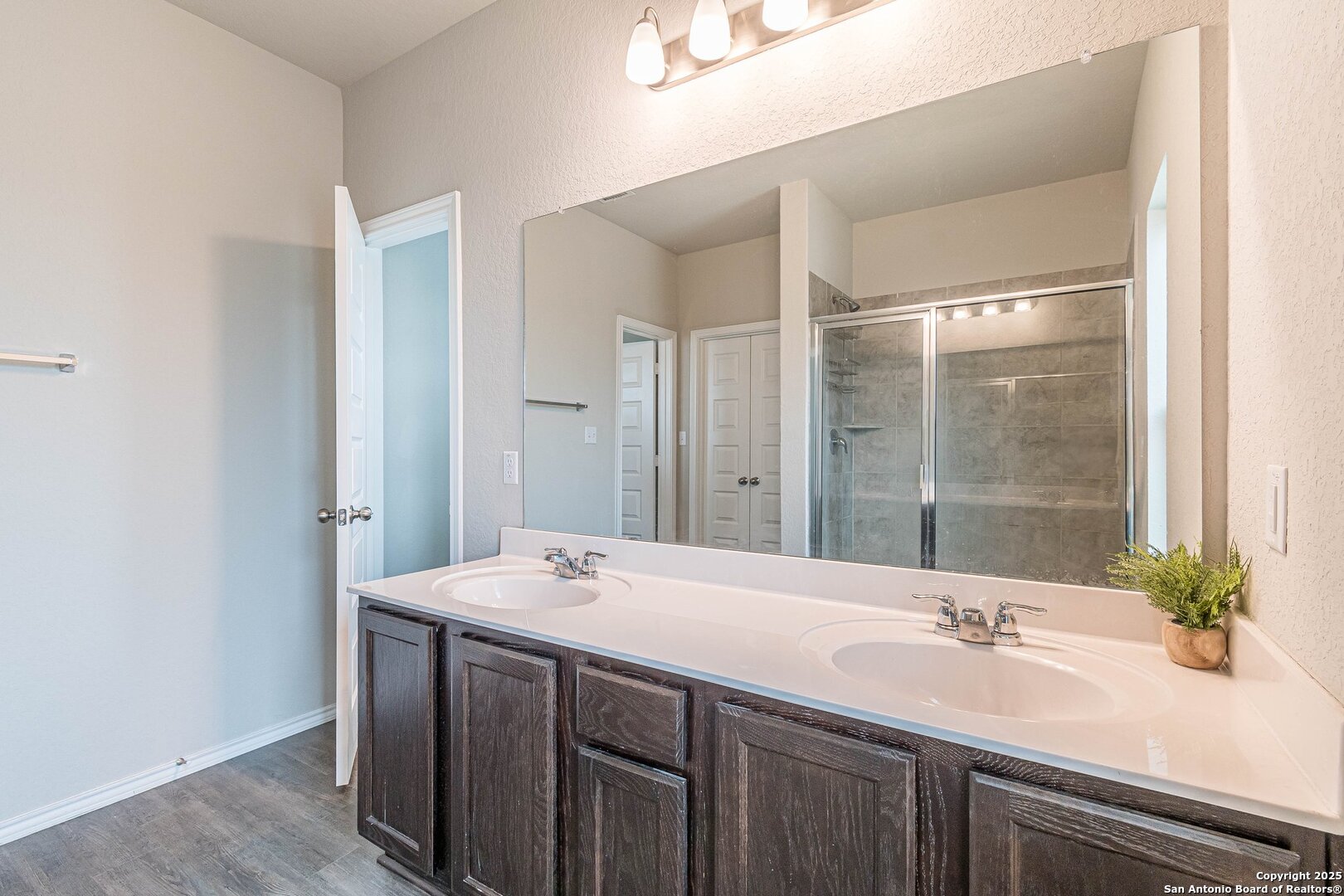 9427 Somers Bend San Antonio TX 78211