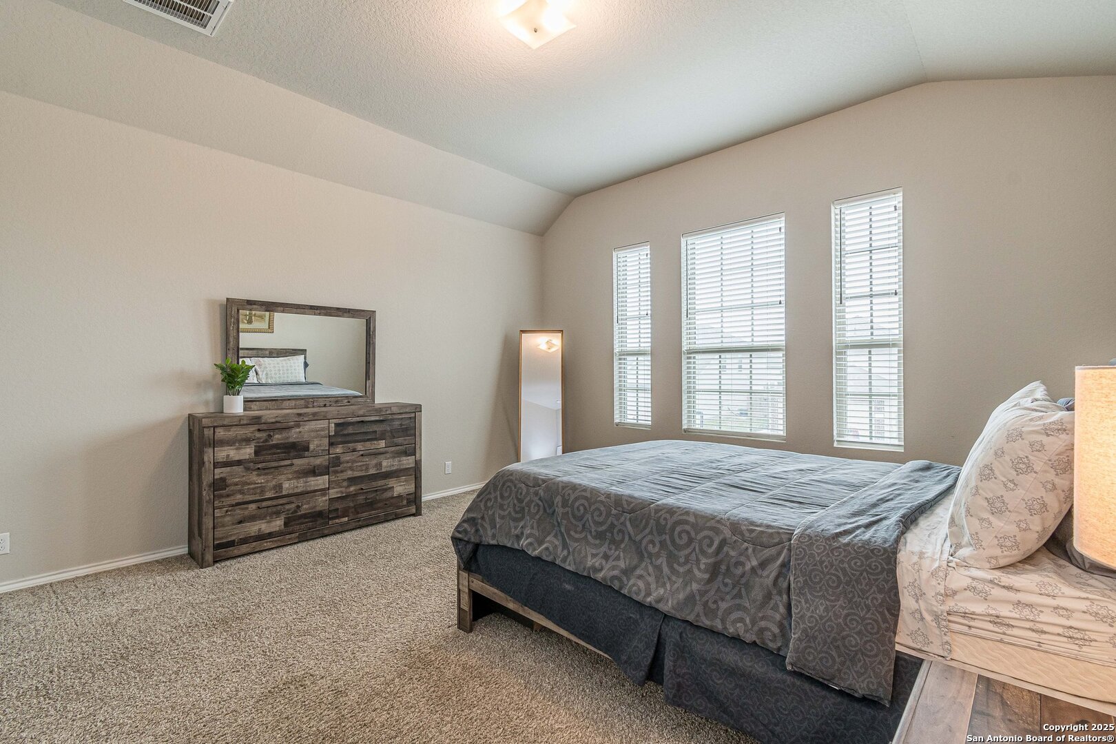 9427 Somers Bend San Antonio TX 78211